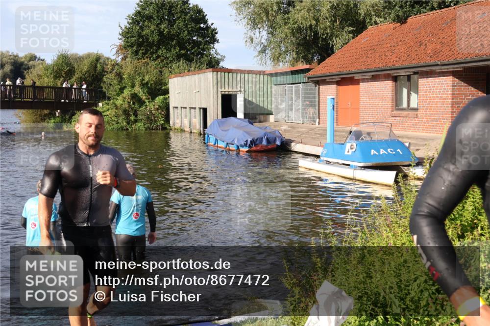 31.08.2025 - Elbe Triathlon Hamburg Luisa Fischer http://msf.ph/oto/8677472 31.08.2025 09:17:02 Schwimmen 569, 773 meine-sportfotos.de
