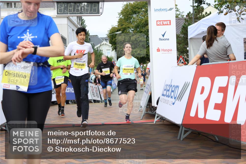 31.08.2025 - 21. Blankeneser Heldenlauf Strokosch-Dieckow http://msf.ph/oto/8677523 31.08.2025 10:27:16 Ziel 2111, 2150, 2236, 2205, 2517, 2204, 2413, 2559 meine-sportfotos.de