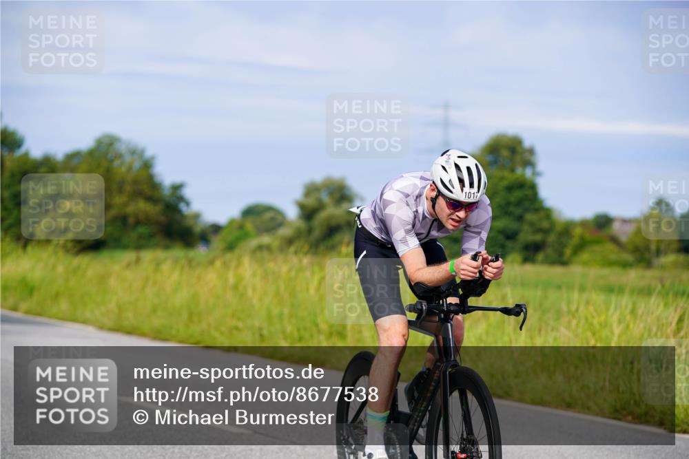 31.08.2025 - Elbe Triathlon Hamburg Michael Burmester http://msf.ph/oto/8677538 31.08.2025 10:29:51 Radfahren 775, 870, 888, 894, 1017, 1155 meine-sportfotos.de