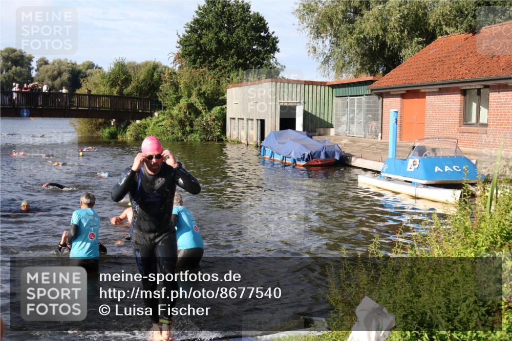 31.08.2025 - Elbe Triathlon Hamburg Luisa Fischer http://msf.ph/oto/8677540 31.08.2025 09:18:04 Schwimmen 577, 617, 654, 657, 666 meine-sportfotos.de