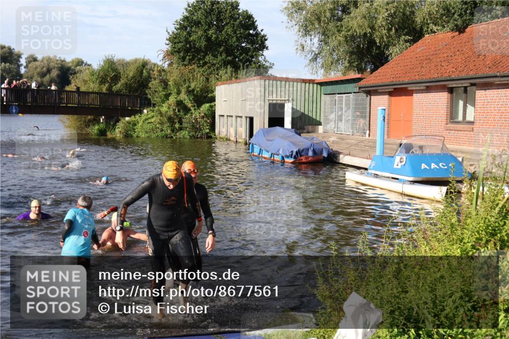31.08.2025 - Elbe Triathlon Hamburg Luisa Fischer http://msf.ph/oto/8677561 31.08.2025 09:18:08 Schwimmen 413, 577, 617, 654, 666, 723 meine-sportfotos.de