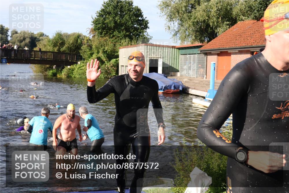 31.08.2025 - Elbe Triathlon Hamburg Luisa Fischer http://msf.ph/oto/8677572 31.08.2025 09:18:10 Schwimmen 413, 577, 617, 654, 723, 770 meine-sportfotos.de