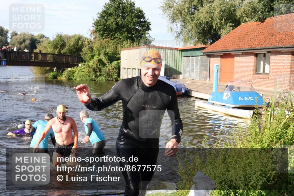 31.08.2025 - Elbe Triathlon Hamburg Luisa Fischer http://msf.ph/oto/8677575 31.08.2025 09:18:10 Schwimmen 413, 577, 617, 654, 723, 770 meine-sportfotos.de