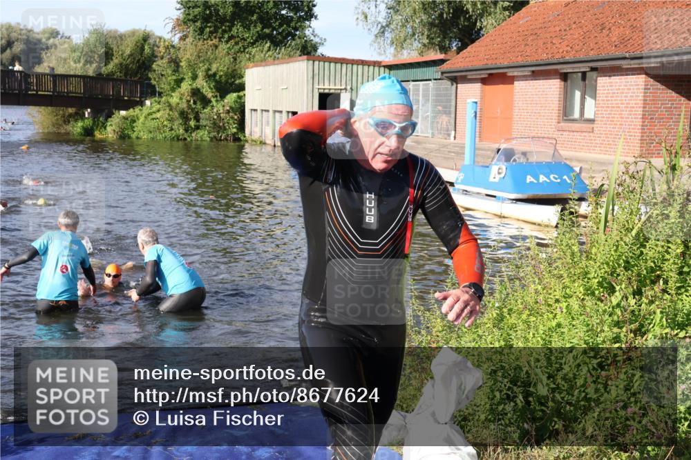 31.08.2025 - Elbe Triathlon Hamburg Luisa Fischer http://msf.ph/oto/8677624 31.08.2025 09:18:25 Schwimmen 684, 756 meine-sportfotos.de