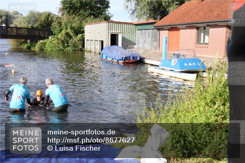 31.08.2025 - Elbe Triathlon Hamburg Luisa Fischer http://msf.ph/oto/8677627 31.08.2025 09:18:26 Schwimmen 684, 719, 756 meine-sportfotos.de