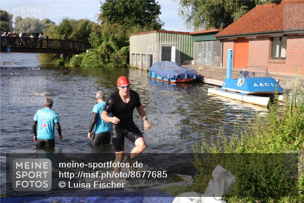 31.08.2025 - Elbe Triathlon Hamburg Luisa Fischer http://msf.ph/oto/8677685 31.08.2025 09:18:50 Schwimmen 613 meine-sportfotos.de