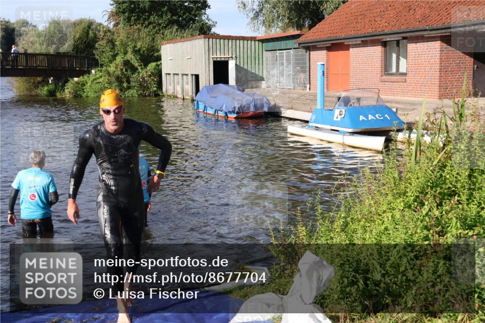 31.08.2025 - Elbe Triathlon Hamburg Luisa Fischer http://msf.ph/oto/8677704 31.08.2025 09:19:07 Schwimmen 680 meine-sportfotos.de