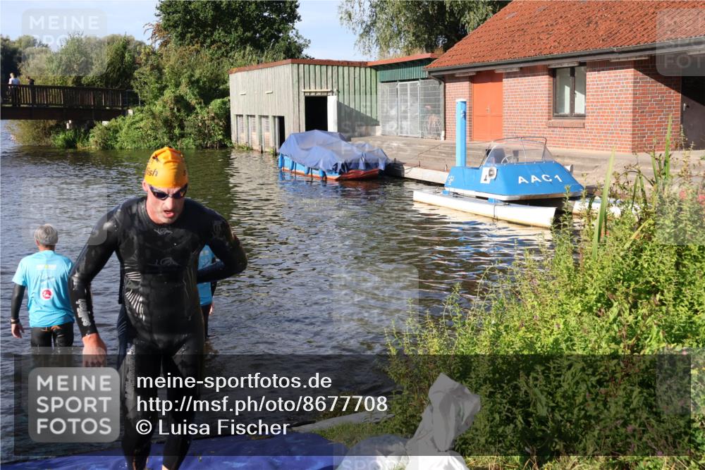 31.08.2025 - Elbe Triathlon Hamburg Luisa Fischer http://msf.ph/oto/8677708 31.08.2025 09:19:08 Schwimmen 680 meine-sportfotos.de
