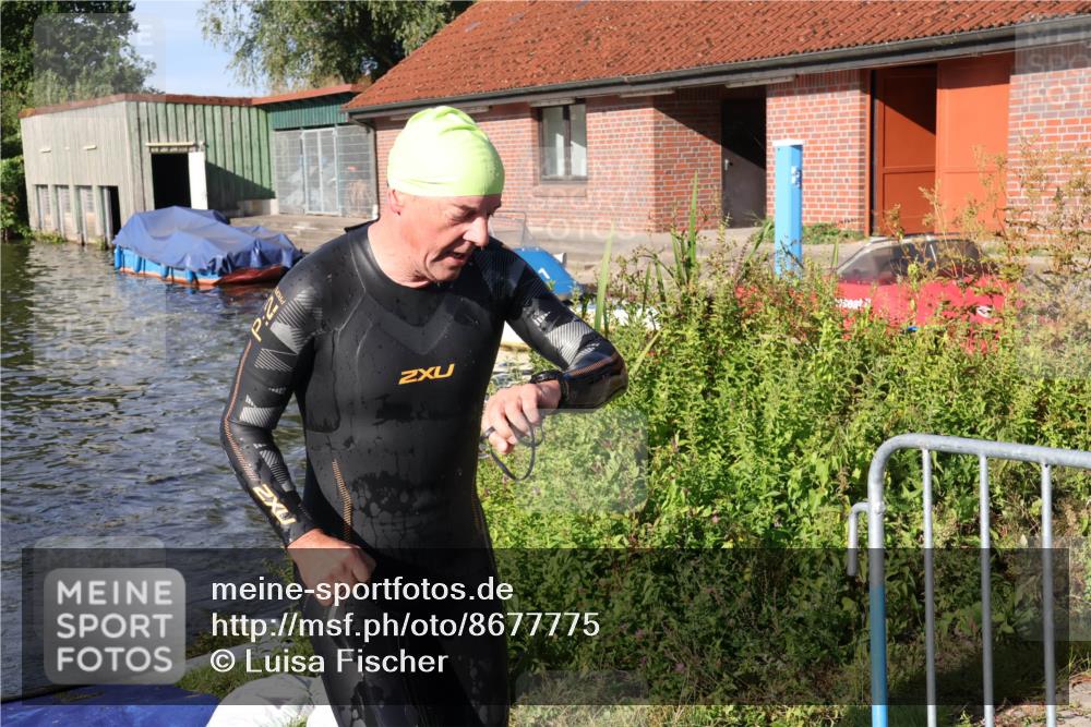 31.08.2025 - Elbe Triathlon Hamburg Luisa Fischer http://msf.ph/oto/8677775 31.08.2025 09:19:50 Schwimmen 446, 669, 740, 750 meine-sportfotos.de