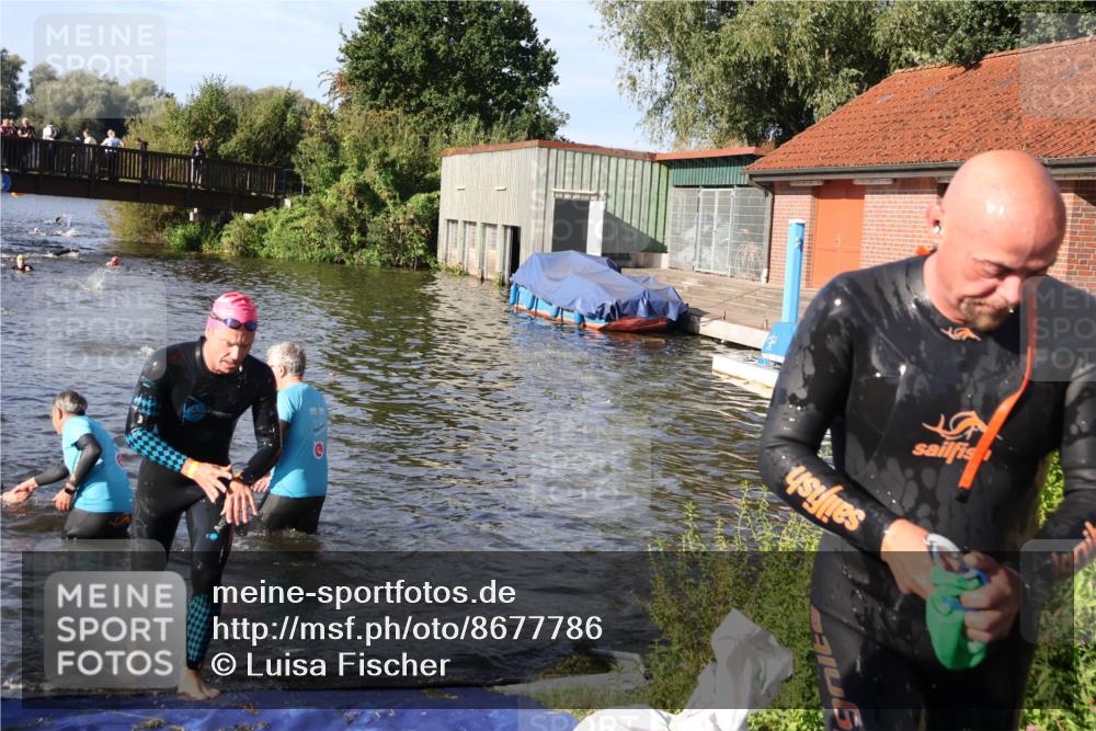 31.08.2025 - Elbe Triathlon Hamburg Luisa Fischer http://msf.ph/oto/8677786 31.08.2025 09:20:01 Schwimmen 669, 707, 737, 740 meine-sportfotos.de