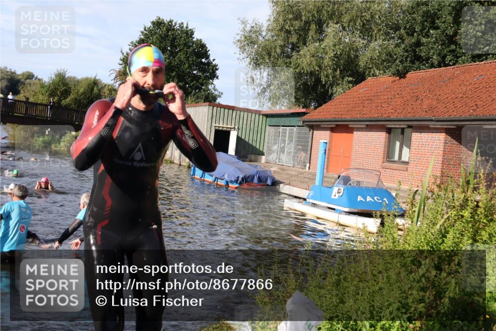 31.08.2025 - Elbe Triathlon Hamburg Luisa Fischer http://msf.ph/oto/8677866 31.08.2025 09:20:39 Schwimmen 404, 713, 730, 731 meine-sportfotos.de