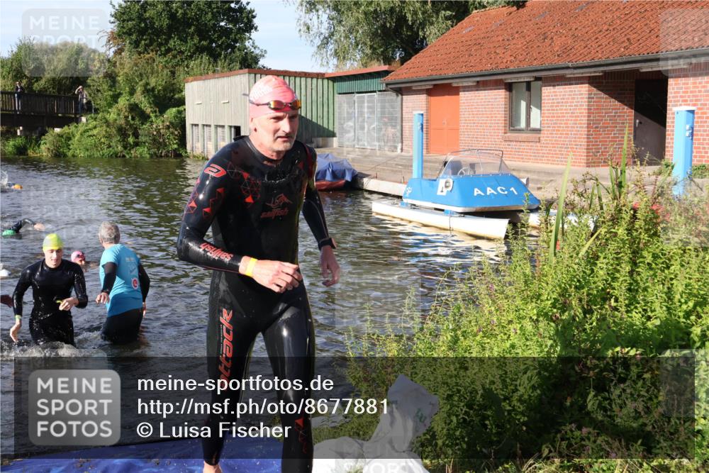 31.08.2025 - Elbe Triathlon Hamburg Luisa Fischer http://msf.ph/oto/8677881 31.08.2025 09:20:46 Schwimmen 404, 713 meine-sportfotos.de
