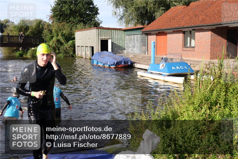 31.08.2025 - Elbe Triathlon Hamburg Luisa Fischer http://msf.ph/oto/8677889 31.08.2025 09:20:50 Schwimmen 404, 607, 712, 713 meine-sportfotos.de