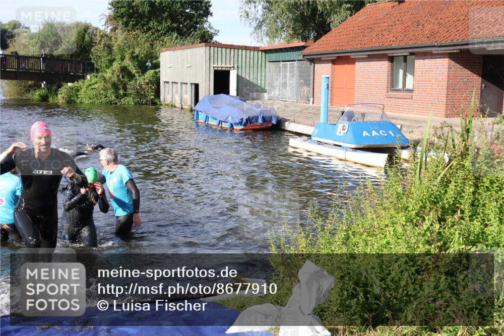 31.08.2025 - Elbe Triathlon Hamburg Luisa Fischer http://msf.ph/oto/8677910 31.08.2025 09:21:00 Schwimmen 607, 635, 664, 708, 712 meine-sportfotos.de