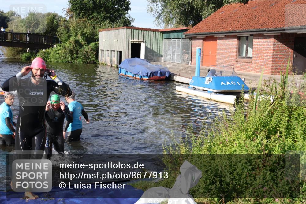 31.08.2025 - Elbe Triathlon Hamburg Luisa Fischer http://msf.ph/oto/8677913 31.08.2025 09:21:01 Schwimmen 607, 635, 664, 708, 712 meine-sportfotos.de