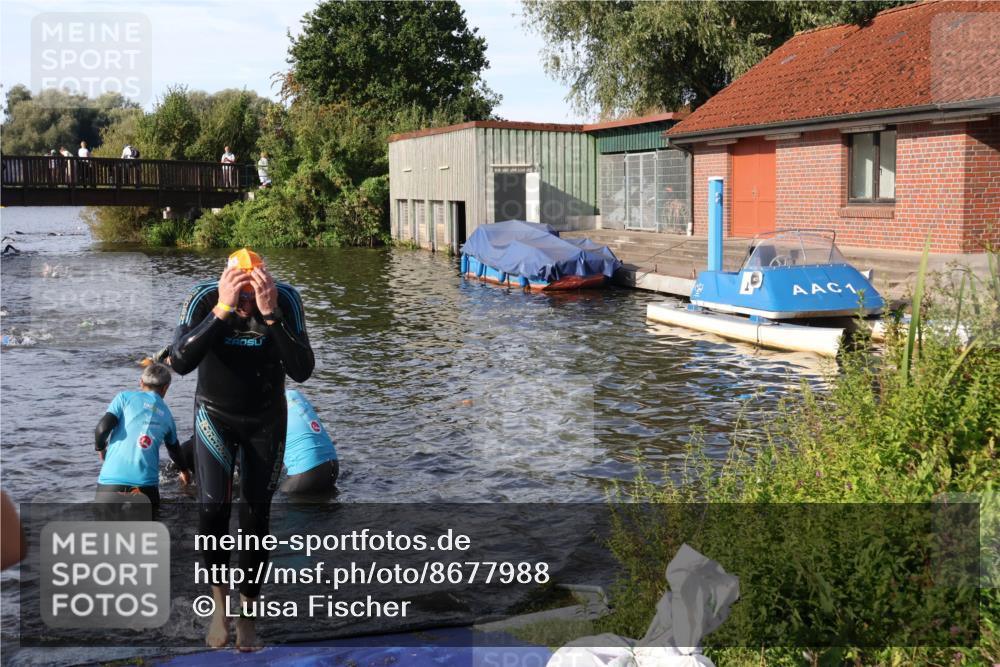 31.08.2025 - Elbe Triathlon Hamburg Luisa Fischer http://msf.ph/oto/8677988 31.08.2025 09:21:39 Schwimmen 494, 769 meine-sportfotos.de