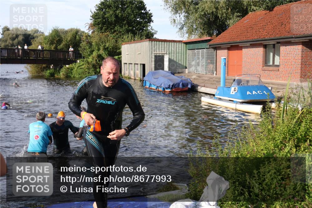 31.08.2025 - Elbe Triathlon Hamburg Luisa Fischer http://msf.ph/oto/8677993 31.08.2025 09:21:40 Schwimmen 494, 769 meine-sportfotos.de