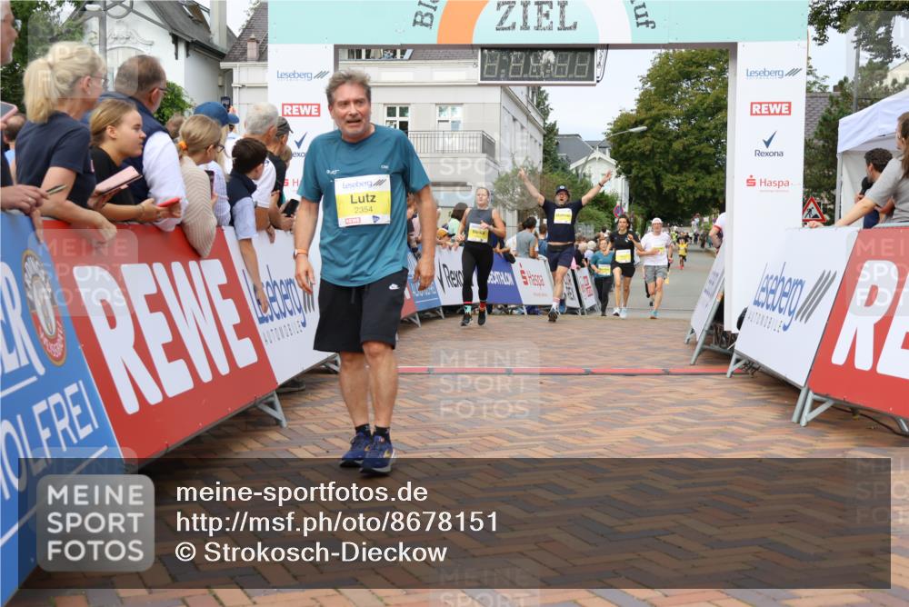 31.08.2025 - 21. Blankeneser Heldenlauf Strokosch-Dieckow http://msf.ph/oto/8678151 31.08.2025 10:26:43 Ziel 2022, 2706, 2057, 2013, 2648, 2007, 2607, 2646, 2487, 2354, 2296 meine-sportfotos.de