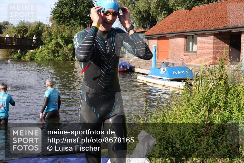 31.08.2025 - Elbe Triathlon Hamburg Luisa Fischer http://msf.ph/oto/8678165 31.08.2025 09:22:56 Schwimmen 667 meine-sportfotos.de