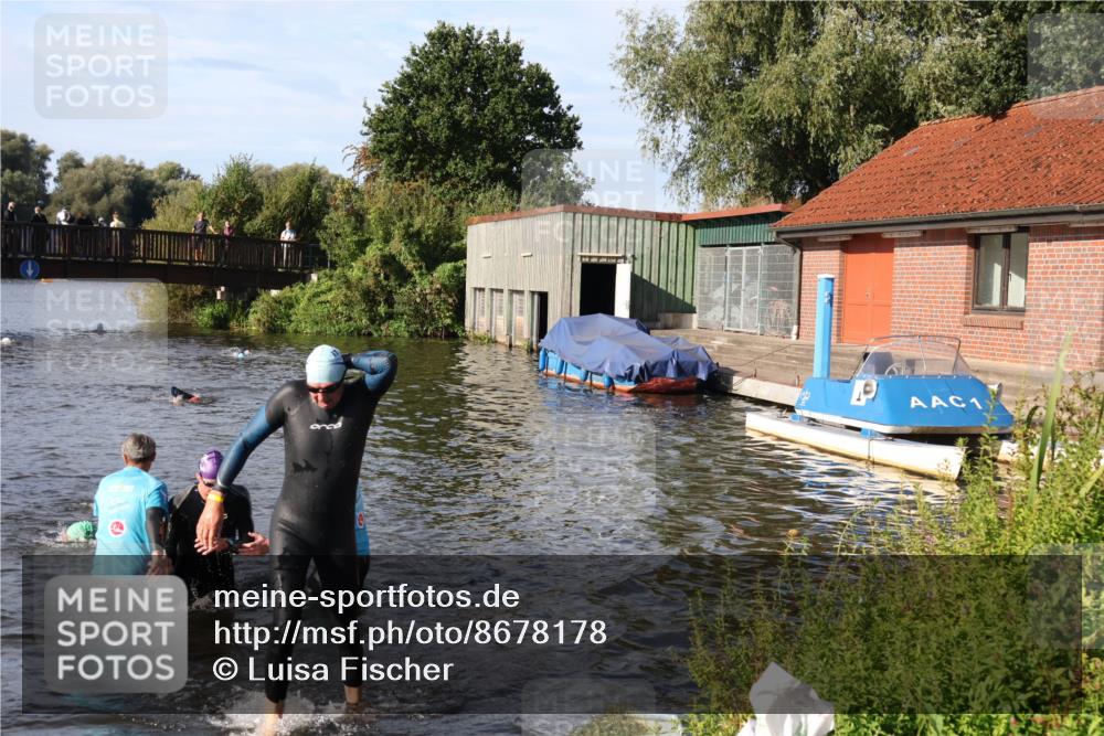 31.08.2025 - Elbe Triathlon Hamburg Luisa Fischer http://msf.ph/oto/8678178 31.08.2025 09:23:07 Schwimmen 739, 744, 768 meine-sportfotos.de
