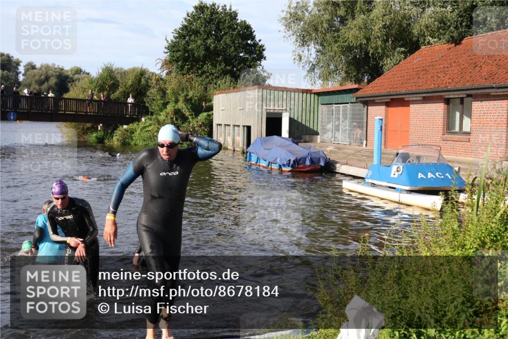 31.08.2025 - Elbe Triathlon Hamburg Luisa Fischer http://msf.ph/oto/8678184 31.08.2025 09:23:08 Schwimmen 739, 744, 768 meine-sportfotos.de