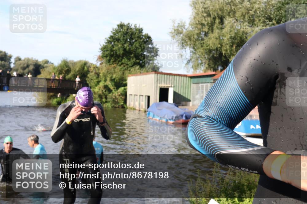 31.08.2025 - Elbe Triathlon Hamburg Luisa Fischer http://msf.ph/oto/8678198 31.08.2025 09:23:11 Schwimmen 739, 744, 768 meine-sportfotos.de