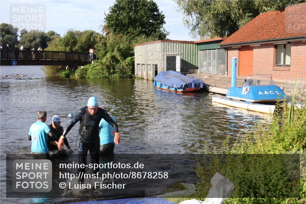31.08.2025 - Elbe Triathlon Hamburg Luisa Fischer http://msf.ph/oto/8678258 31.08.2025 09:23:54 Schwimmen 701, 775 meine-sportfotos.de