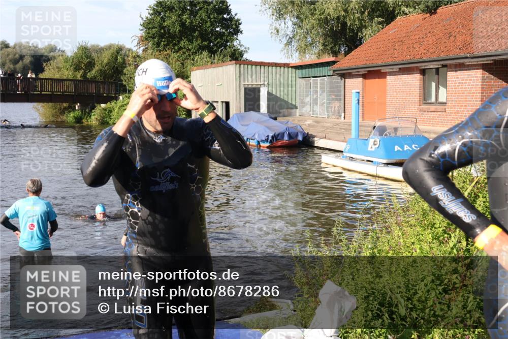 31.08.2025 - Elbe Triathlon Hamburg Luisa Fischer http://msf.ph/oto/8678286 31.08.2025 09:23:59 Schwimmen 701, 703, 775 meine-sportfotos.de