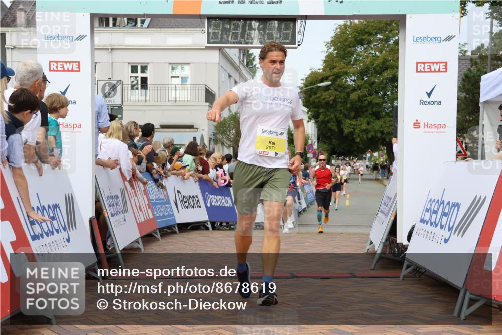 31.08.2025 - 21. Blankeneser Heldenlauf Strokosch-Dieckow http://msf.ph/oto/8678619 31.08.2025 10:26:10 Ziel 2736, 2777, 2046, 2671, 2564, 2447, 2119, 2118 meine-sportfotos.de