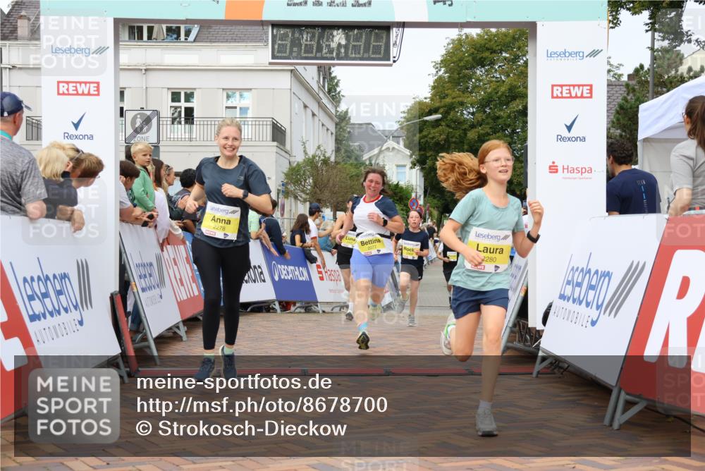 31.08.2025 - 21. Blankeneser Heldenlauf Strokosch-Dieckow http://msf.ph/oto/8678700 31.08.2025 10:31:49 Ziel 2077, 2407, 2280, 2462, 2340, 2278 meine-sportfotos.de