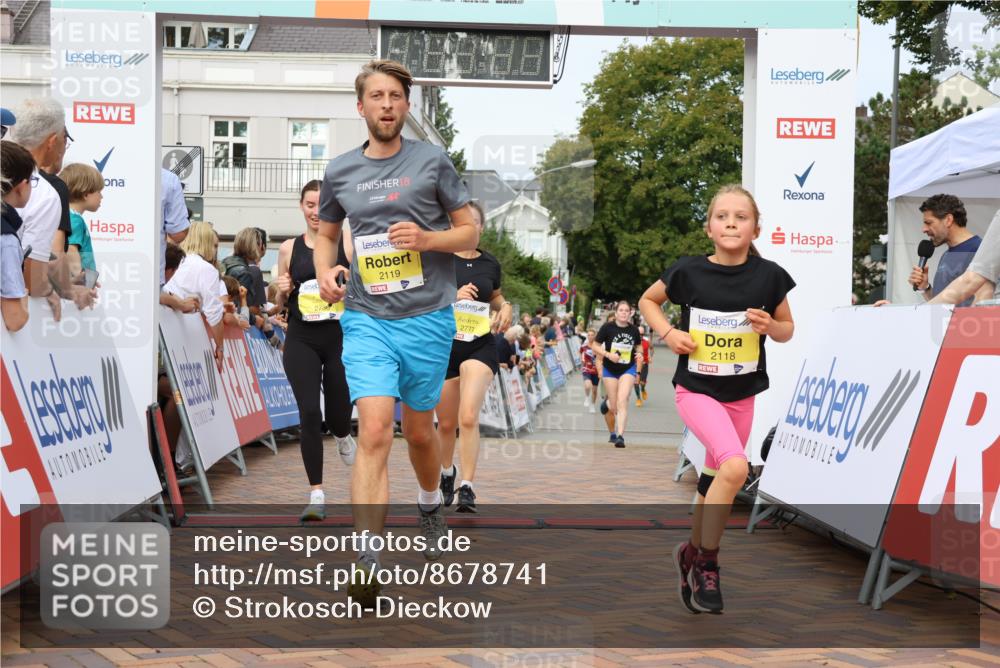 31.08.2025 - 21. Blankeneser Heldenlauf Strokosch-Dieckow http://msf.ph/oto/8678741 31.08.2025 10:26:05 Ziel 2736, 2777, 2342, 2671, 2193, 2447, 2119, 2118 meine-sportfotos.de
