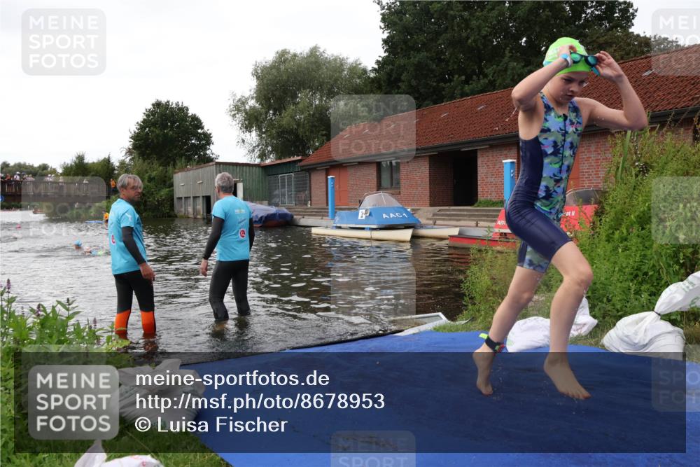 31.08.2025 - Elbe Triathlon Hamburg Luisa Fischer http://msf.ph/oto/8678953 31.08.2025 12:33:52 Schwimmen 1689 meine-sportfotos.de