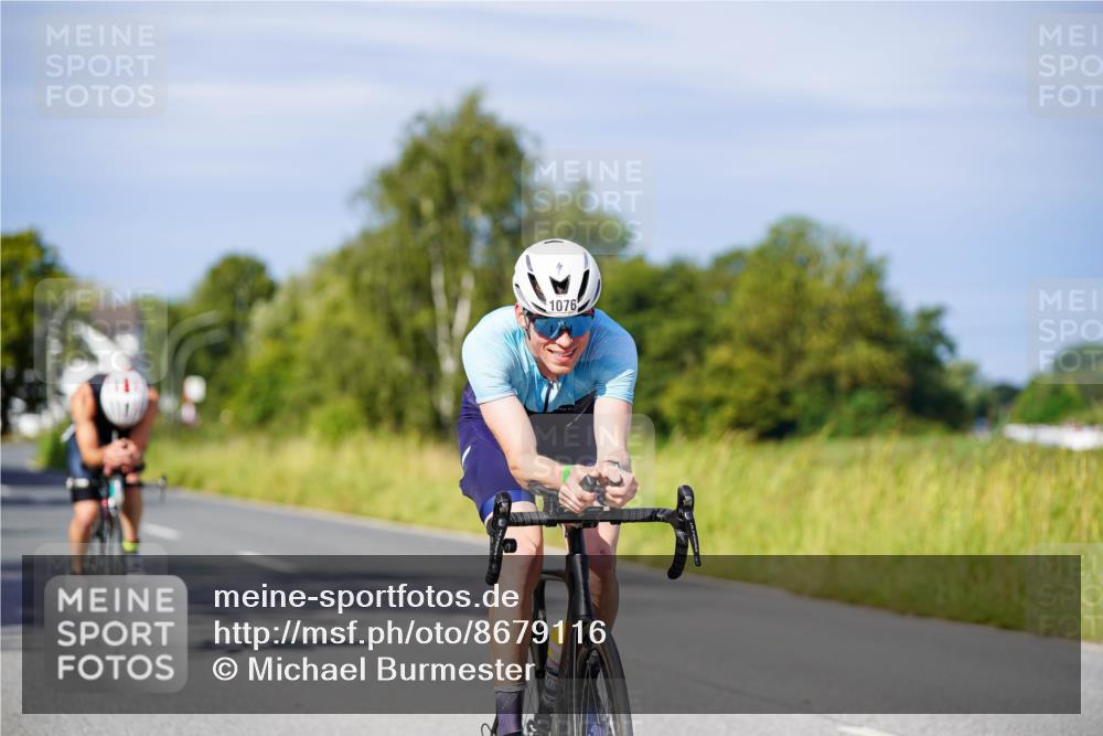 31.08.2025 - Elbe Triathlon Hamburg Michael Burmester http://msf.ph/oto/8679116 31.08.2025 10:37:39 Radfahren 902, 1076, 1133, 1287 meine-sportfotos.de
