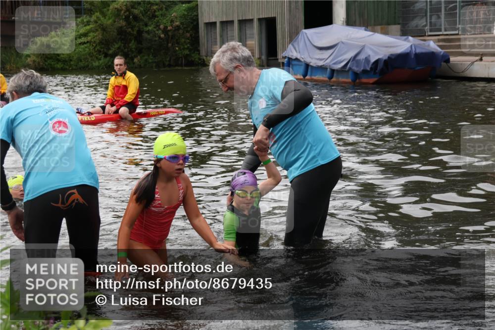 31.08.2025 - Elbe Triathlon Hamburg Luisa Fischer http://msf.ph/oto/8679435 31.08.2025 12:47:45 Schwimmen 1700, 1702, 1708, 1716, 1717, 1718 meine-sportfotos.de