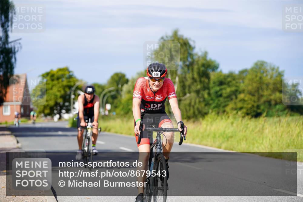 31.08.2025 - Elbe Triathlon Hamburg Michael Burmester http://msf.ph/oto/8679543 31.08.2025 10:39:02 Radfahren 995, 996, 1122 meine-sportfotos.de