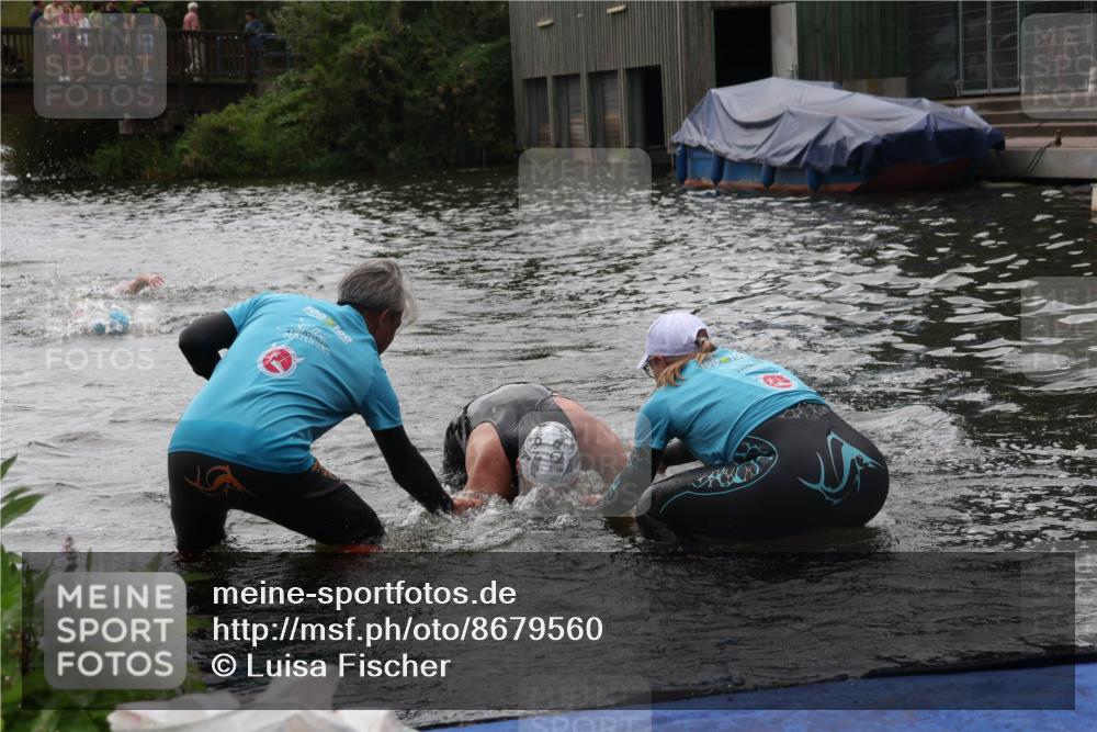 31.08.2025 - Elbe Triathlon Hamburg Luisa Fischer http://msf.ph/oto/8679560 31.08.2025 14:02:49 Schwimmen 133, 137, 160 meine-sportfotos.de