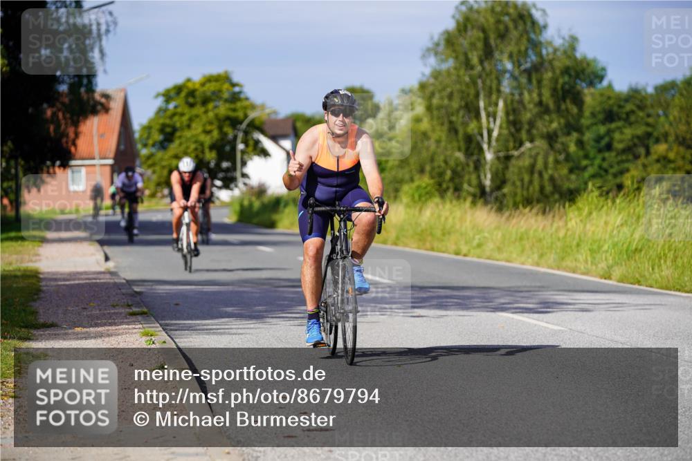 31.08.2025 - Elbe Triathlon Hamburg Michael Burmester http://msf.ph/oto/8679794 31.08.2025 10:40:02 Radfahren 962, 1095, 1158, 1286 meine-sportfotos.de