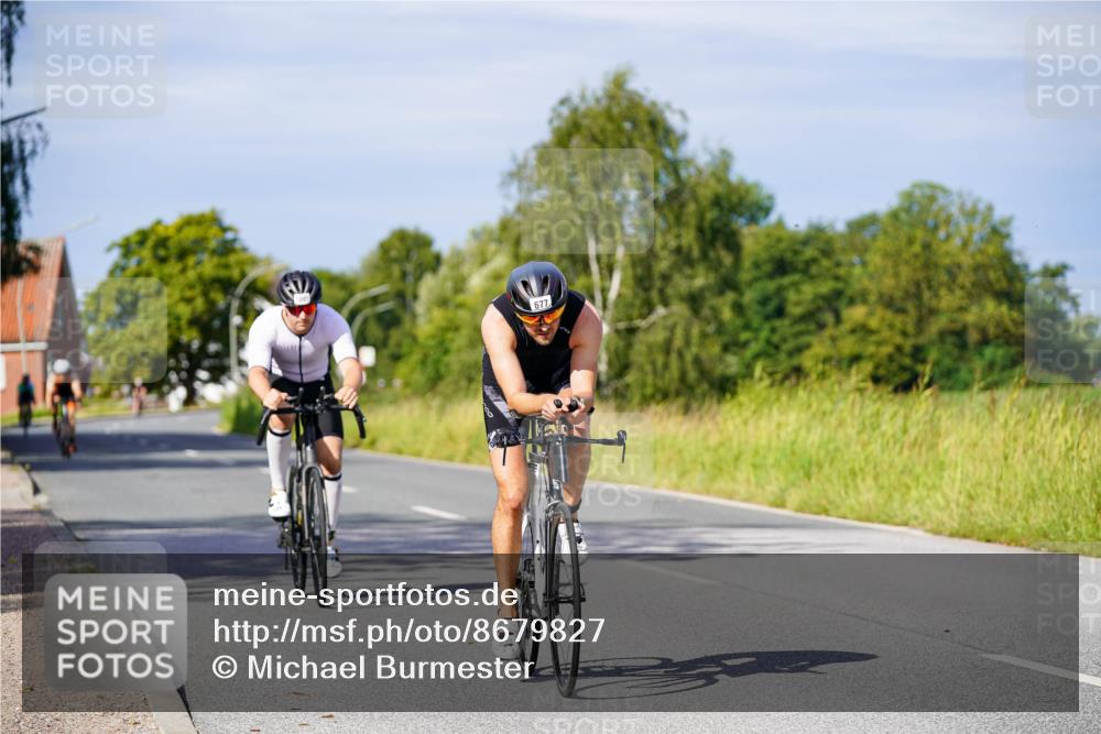 31.08.2025 - Elbe Triathlon Hamburg Michael Burmester http://msf.ph/oto/8679827 31.08.2025 10:40:06 Radfahren 997, 1095, 1286 meine-sportfotos.de
