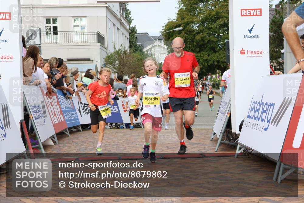 31.08.2025 - 21. Blankeneser Heldenlauf Strokosch-Dieckow http://msf.ph/oto/8679862 31.08.2025 10:25:07 Ziel 2357, 2183, 2717, 2285, 2286, 2331, 2359, 2661 meine-sportfotos.de