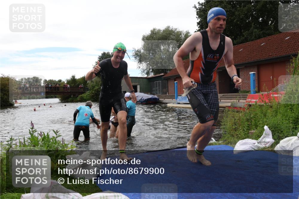 31.08.2025 - Elbe Triathlon Hamburg Luisa Fischer http://msf.ph/oto/8679900 31.08.2025 14:04:43 Schwimmen 125, 129, 130, 146, 150, 155, 161 meine-sportfotos.de