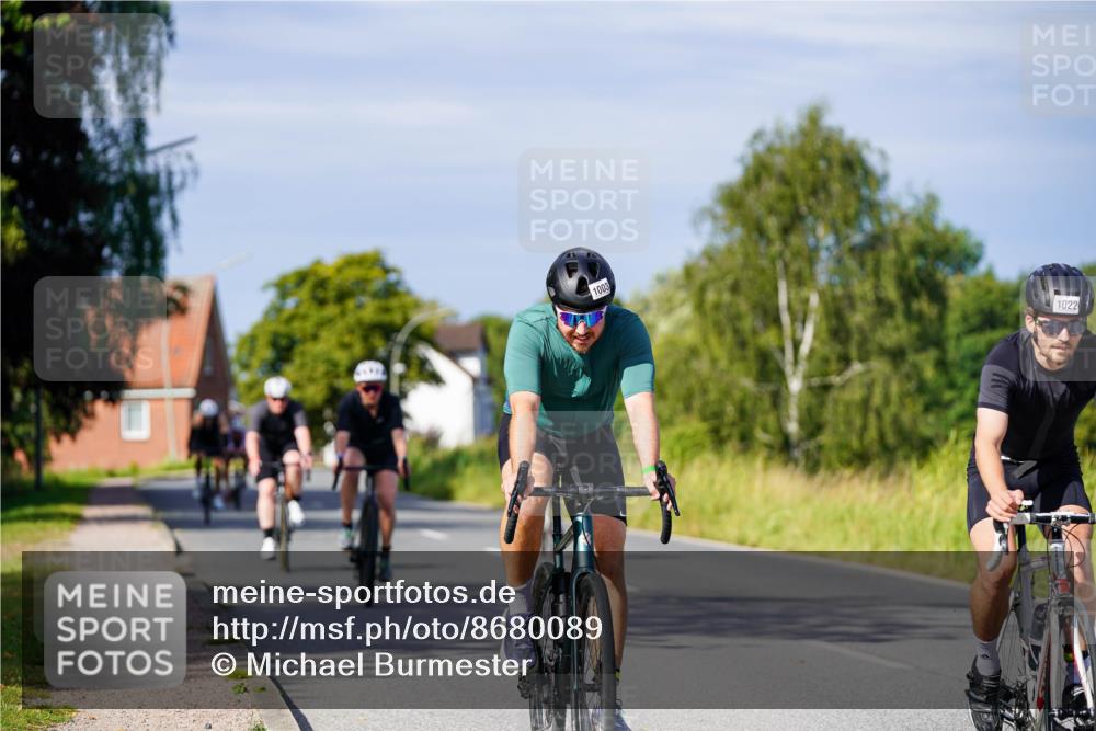 31.08.2025 - Elbe Triathlon Hamburg Michael Burmester http://msf.ph/oto/8680089 31.08.2025 10:41:40 Radfahren 594, 772, 847, 1003, 1022, 1099, 1161, 1279 meine-sportfotos.de