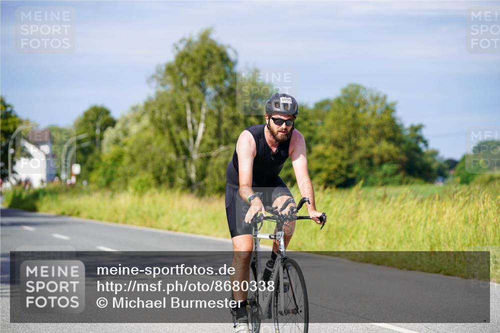 31.08.2025 - Elbe Triathlon Hamburg Michael Burmester http://msf.ph/oto/8680338 31.08.2025 10:42:57 Radfahren 934, 991, 1098, 1219, 1266, 1281, 1305, 1329 meine-sportfotos.de