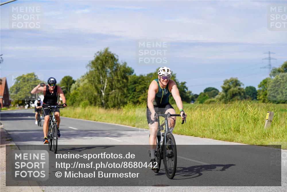 31.08.2025 - Elbe Triathlon Hamburg Michael Burmester http://msf.ph/oto/8680442 31.08.2025 10:43:24 Radfahren 958, 1108, 1227, 1248, 1302 meine-sportfotos.de