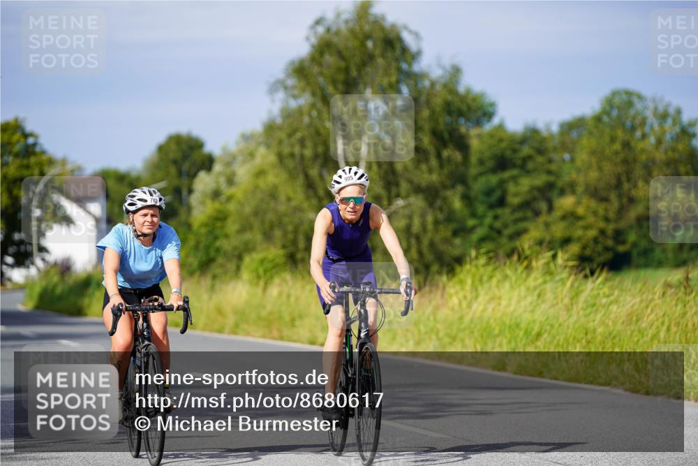 31.08.2025 - Elbe Triathlon Hamburg Michael Burmester http://msf.ph/oto/8680617 31.08.2025 10:44:34 Radfahren 782, 905, 951, 1307 meine-sportfotos.de