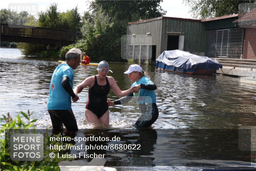 31.08.2025 - Elbe Triathlon Hamburg Luisa Fischer http://msf.ph/oto/8680622 31.08.2025 14:51:46 Schwimmen  meine-sportfotos.de