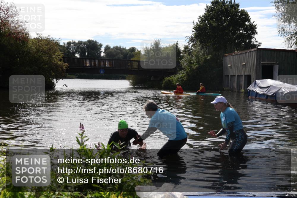 31.08.2025 - Elbe Triathlon Hamburg Luisa Fischer http://msf.ph/oto/8680716 31.08.2025 15:02:12 Schwimmen  meine-sportfotos.de