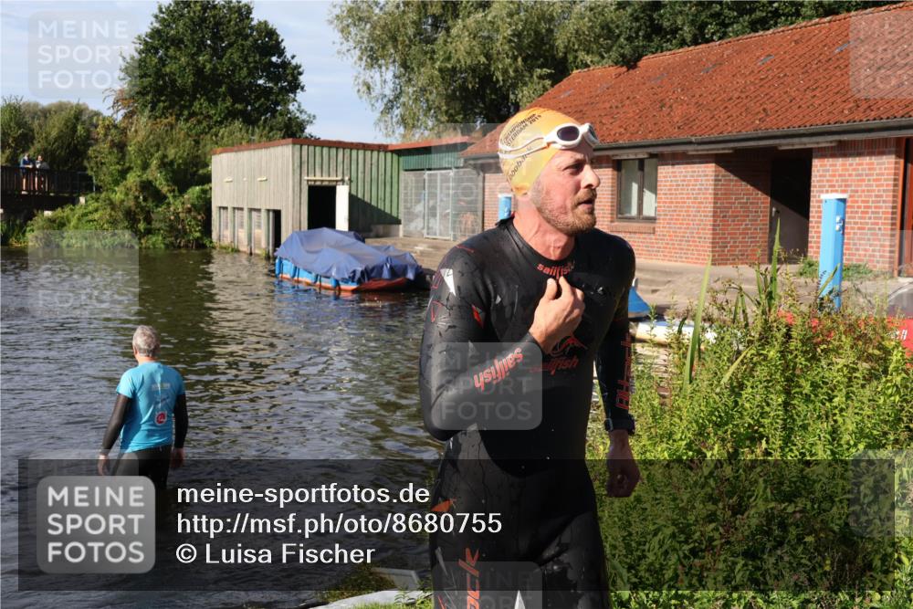 31.08.2025 - Elbe Triathlon Hamburg Luisa Fischer http://msf.ph/oto/8680755 31.08.2025 09:24:38 Schwimmen 677 meine-sportfotos.de