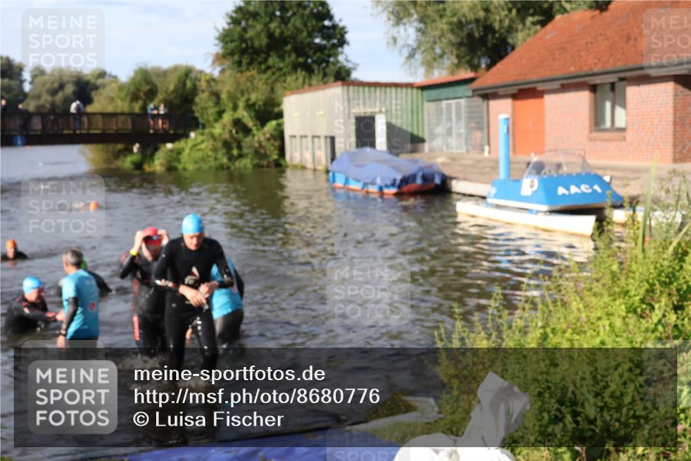 31.08.2025 - Elbe Triathlon Hamburg Luisa Fischer http://msf.ph/oto/8680776 31.08.2025 09:25:07 Schwimmen 564, 671, 699, 704, 741, 745 meine-sportfotos.de