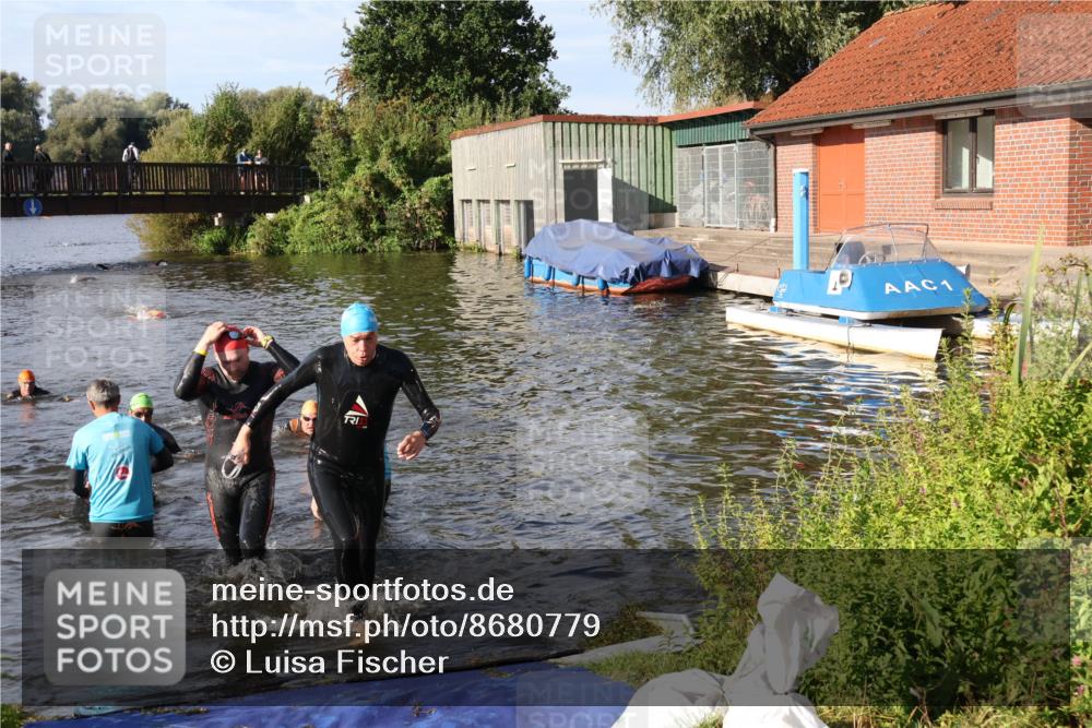 31.08.2025 - Elbe Triathlon Hamburg Luisa Fischer http://msf.ph/oto/8680779 31.08.2025 09:25:08 Schwimmen 564, 671, 699, 704, 741, 745 meine-sportfotos.de