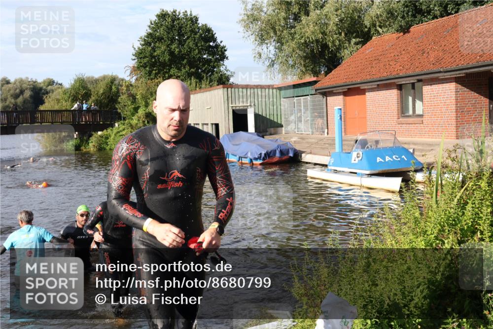 31.08.2025 - Elbe Triathlon Hamburg Luisa Fischer http://msf.ph/oto/8680799 31.08.2025 09:25:12 Schwimmen 564, 662, 671, 704, 735, 736, 745 meine-sportfotos.de